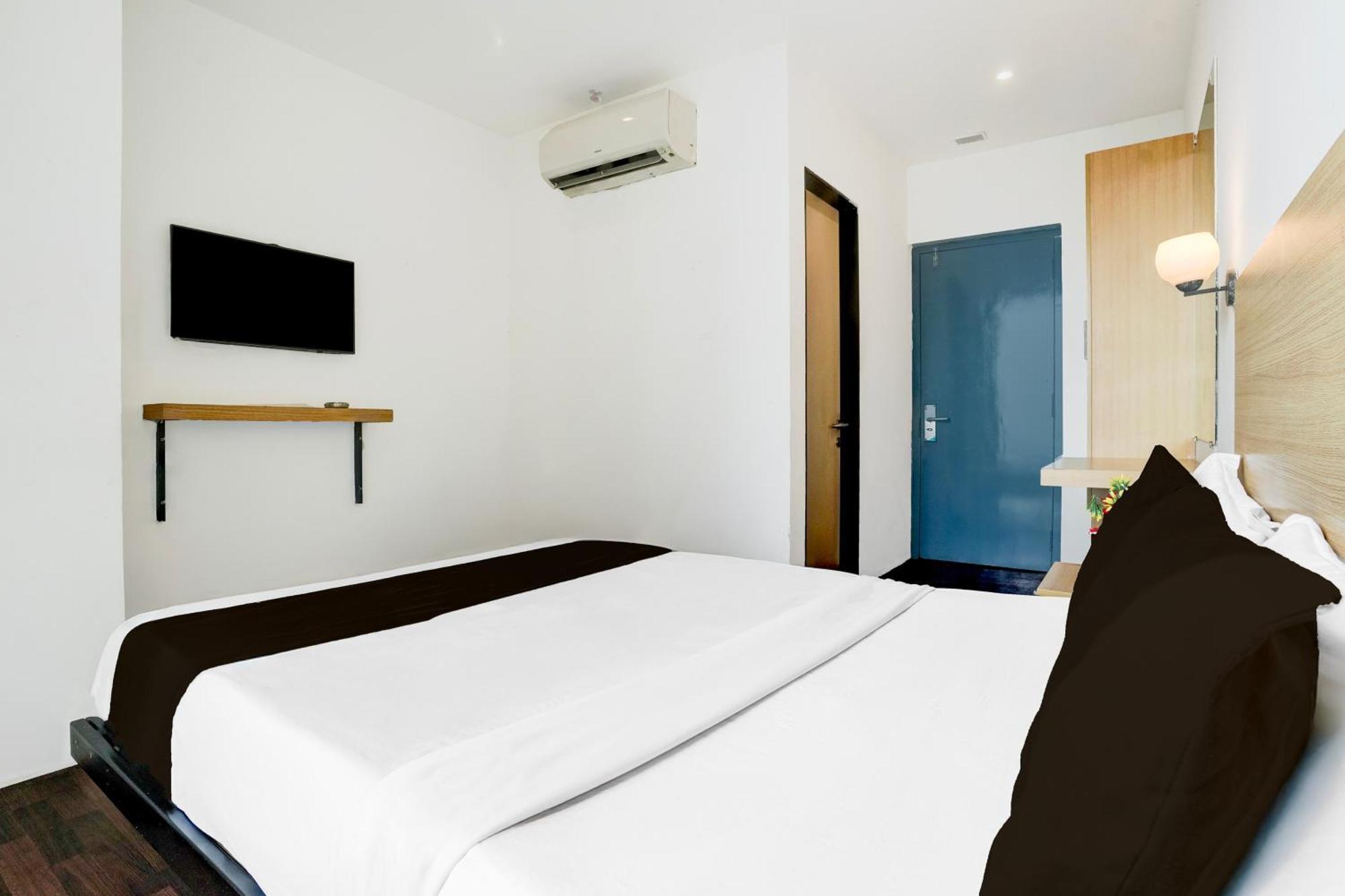 Super Townhouse Pbg Mall Vashi Turambhe Exterior foto